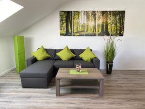 23157797-Ferienwohnung-4-Winterberg-300x225-2