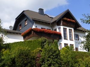 22144669-Ferienwohnung-5-Winterberg-300x225-2