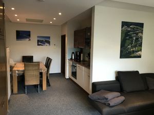 22249665-Ferienwohnung-4-Winterberg-300x225-1