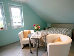 22924331-Ferienwohnung-2-Winterberg-300x225-5