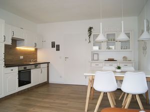 23883153-Ferienwohnung-4-Winterberg-300x225-5