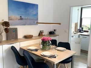 23882883-Ferienwohnung-4-Winterberg-300x225-4