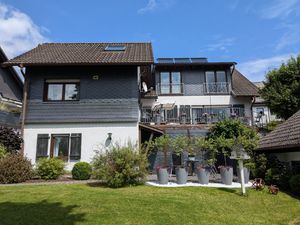 23923808-Ferienwohnung-4-Winterberg-300x225-5