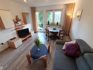 24047616-Ferienwohnung-3-Winterberg-300x225-3