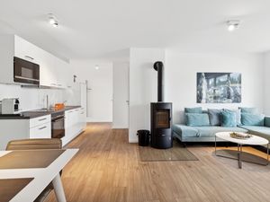 23824311-Ferienwohnung-6-Winterberg-300x225-3