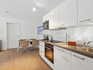 23824311-Ferienwohnung-6-Winterberg-300x225-4