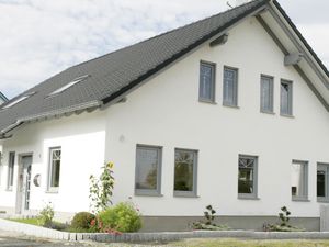 23311502-Ferienwohnung-6-Winterberg-300x225-1