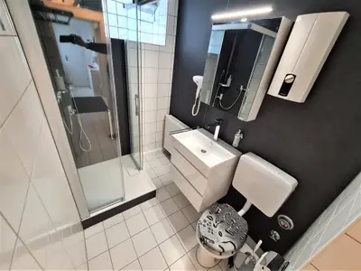 modern bathroom - modernes Duschbad