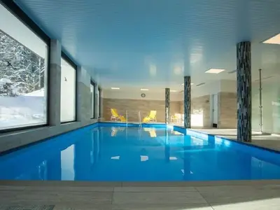 PoolOfHouse
