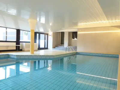 PoolOfHouse