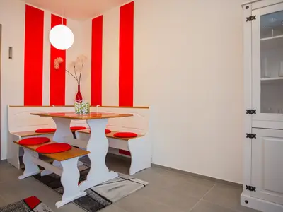 DiningRoom