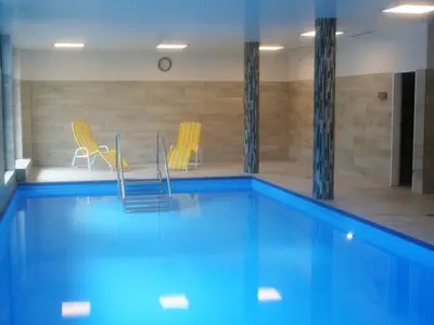 PoolOfHouse