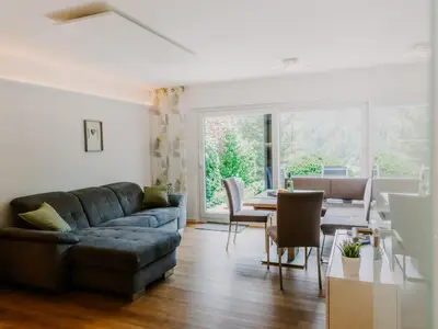 Wohnbereich mit  Pelletofen für wohlige Wärme