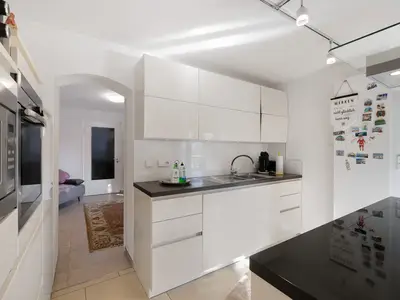 KITCHEN, INSIDE