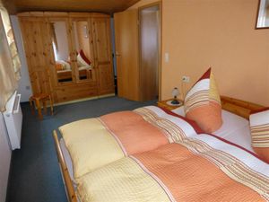 22258113-Ferienwohnung-4-Winterstein-300x225-4