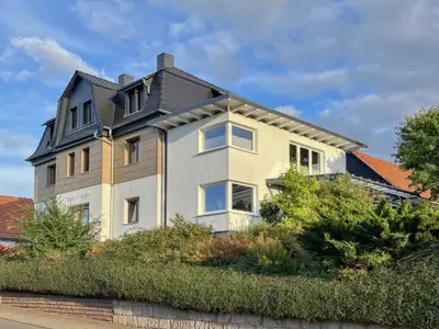 Außenseite Ferienhaus [Sommer]