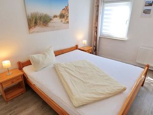 24018066-Ferienwohnung-3-Wismar-300x225-0