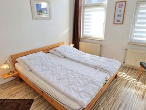 24018064-Ferienwohnung-2-Wismar-300x225-0