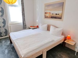 24018065-Ferienwohnung-3-Wismar-300x225-0