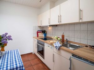 338056-Ferienwohnung-3-Wittdün-300x225-2