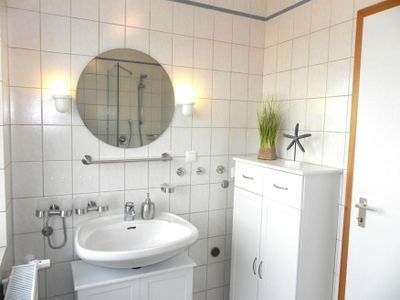 Badezimmer in der Ferienwohnung Jessen´s Wattblick in Wittdün auf Amrum