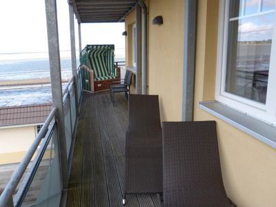 Balkon mit Meerblick in der Ferienwohnung Strandloge im Haus Strand Residenz in Wittdün auf Amrum