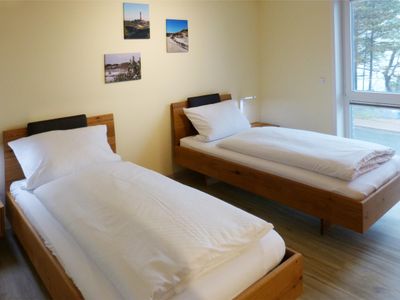 Schlafzimmer 2 der Ferienwohnung Weiße Düne 5 in Wittdün auf Amrum