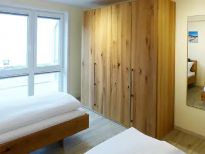 Schlafzimmer 2 der Ferienwohnung Weiße Düne 5 in Wittdün auf Amrum