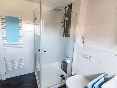 Bad 1 der Ferienwohnung Gorch Fock im Haus Kap Hoorn in Wittdün auf Amrum