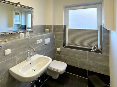 Badezimmer in der Ferienwohnung Ose in Wittdün auf Amrum