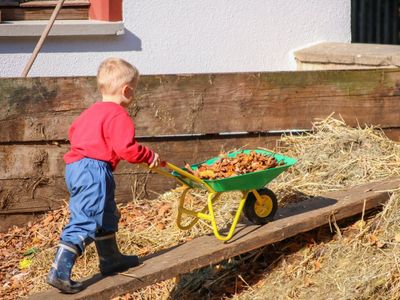 moarhof-schubkarren-misthaufen03