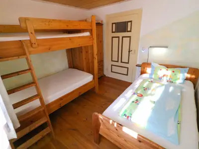 moarhof-wohnung-lindenblick-schlafen-kinder02