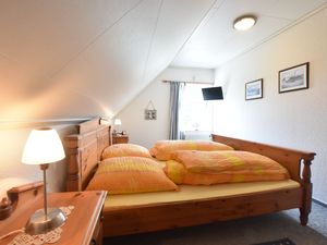 21541333-Ferienwohnung-4-Wittenbeck-300x225-4