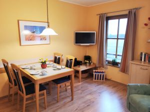 24021710-Ferienwohnung-4-Wittenbeck-300x225-4