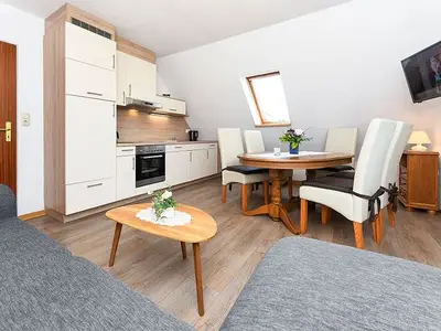 Ferienwohnung für 6 Personen (75 m²) in Buttforde 8/10
