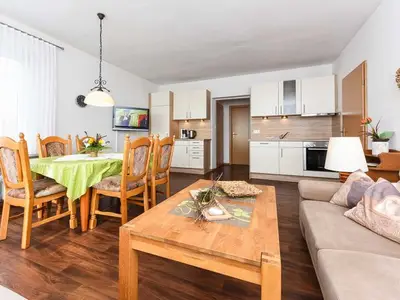 Ferienwohnung für 6 Personen (70 m²) in Buttforde 9/10