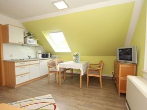 21737681-Ferienwohnung-4-Wohlenberg-300x225-4