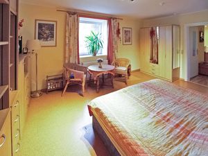 24022570-Ferienwohnung-2-Wokuhl-300x225-4