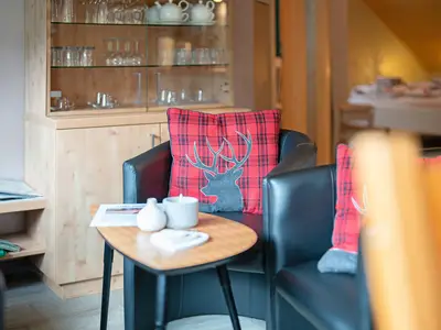 Photo, INSIDE, OUTSIDE