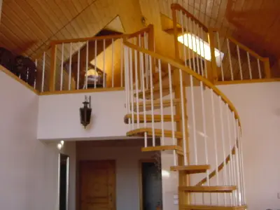 Wendeltreppe zur Galerie