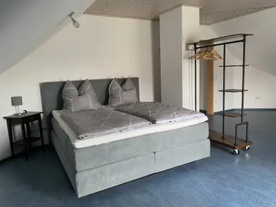 Schlafzimmer 1 mit Doppelbett