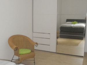 23977776-Ferienwohnung-2-Wolfsburg-300x225-4