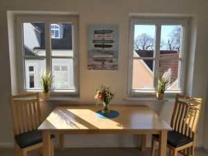 24020497-Ferienwohnung-4-Wolgast-300x225-0