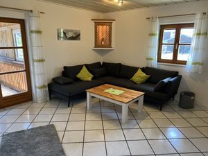 24051522-Ferienwohnung-4-Wonneberg-300x225-0