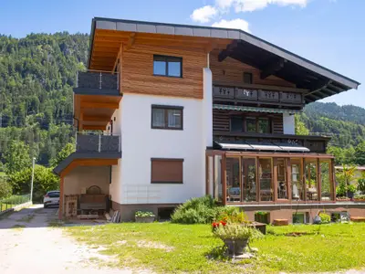 Außenseite Ferienhaus [Sommer]