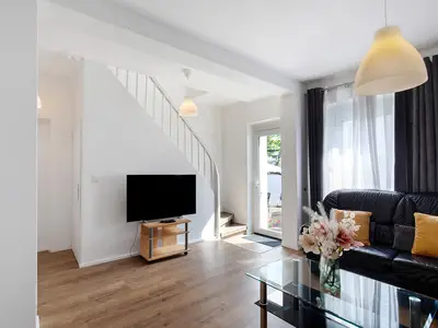 Photo, INSIDE, OUTSIDE