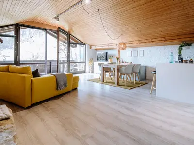 Photo, INSIDE, OUTSIDE