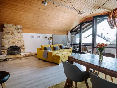 Photo, INSIDE, OUTSIDE