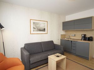 24028763-Ferienwohnung-4-Wreechen-300x225-2