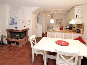 23966812-Ferienwohnung-3-Wrixum-300x225-3